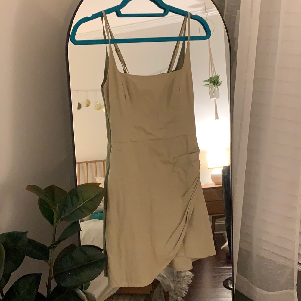 Elegant Cream Sleeveless Dress